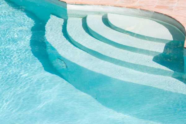 The Complete Guide to Choosing the Right In-Ground Swimming Pool